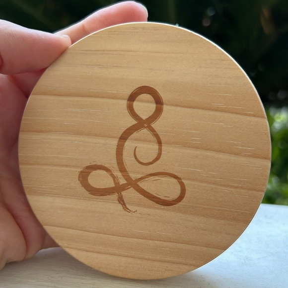 Jasmine & Chai DW Home Scented Candle - Picture 15 of 15